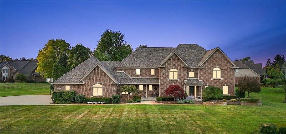Great Family Home With Pool
