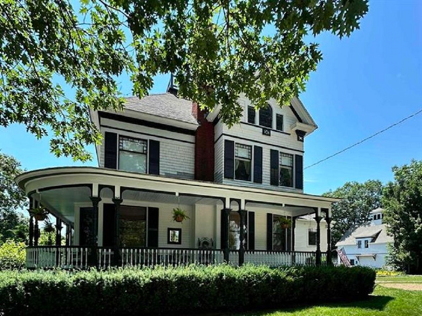 222 North Main Street