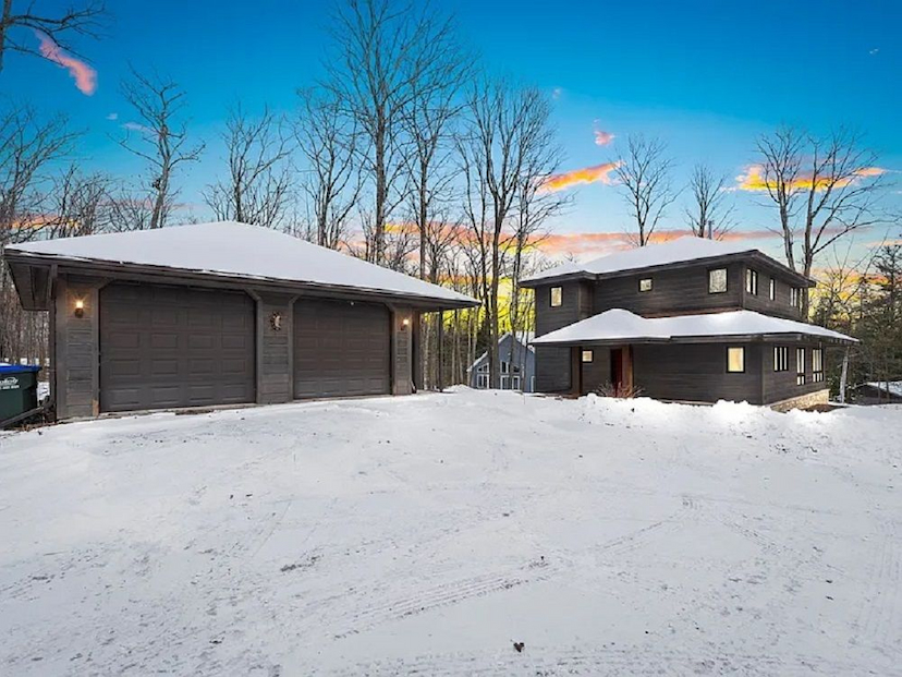 Rare Door County Home In Sought-After Jacksonport!