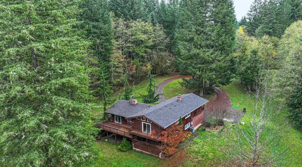 Spacious Gated Retreat