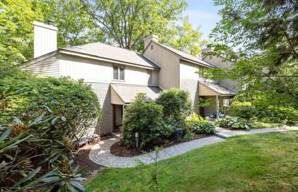 Experience Lakefront Living