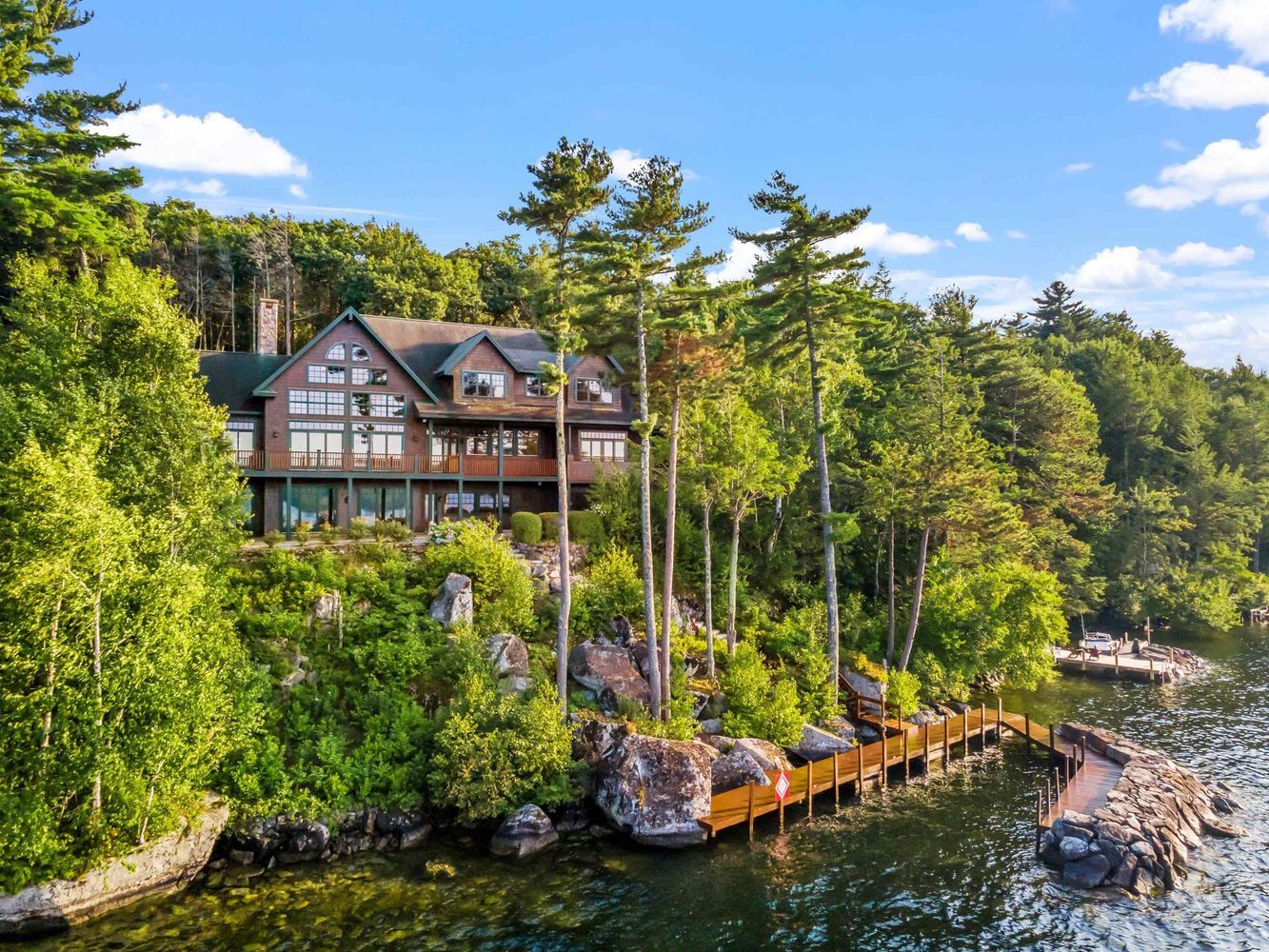 Exceptional Lake House At Timber Ridge