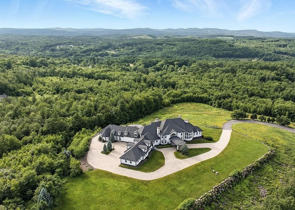 94 Foxberry Drive