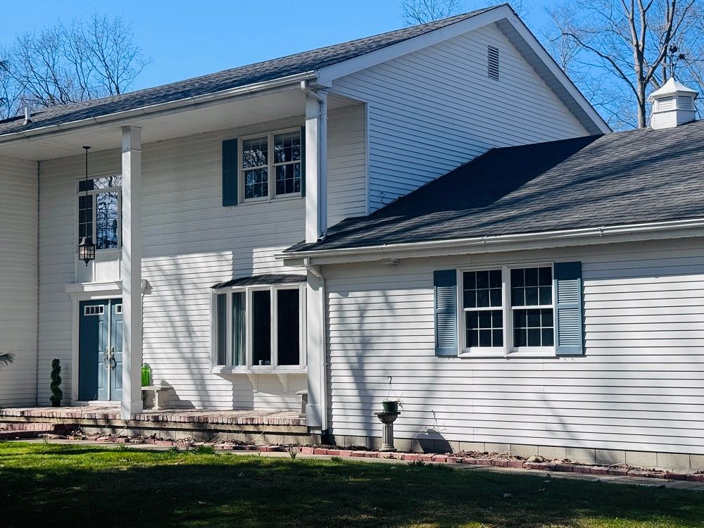 278 Rosewae Ave