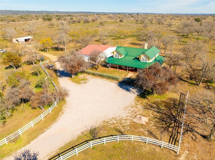 203 Oxbow Trail