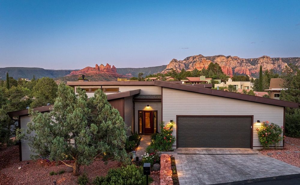 Zen-Inspired Contemporary Retreat