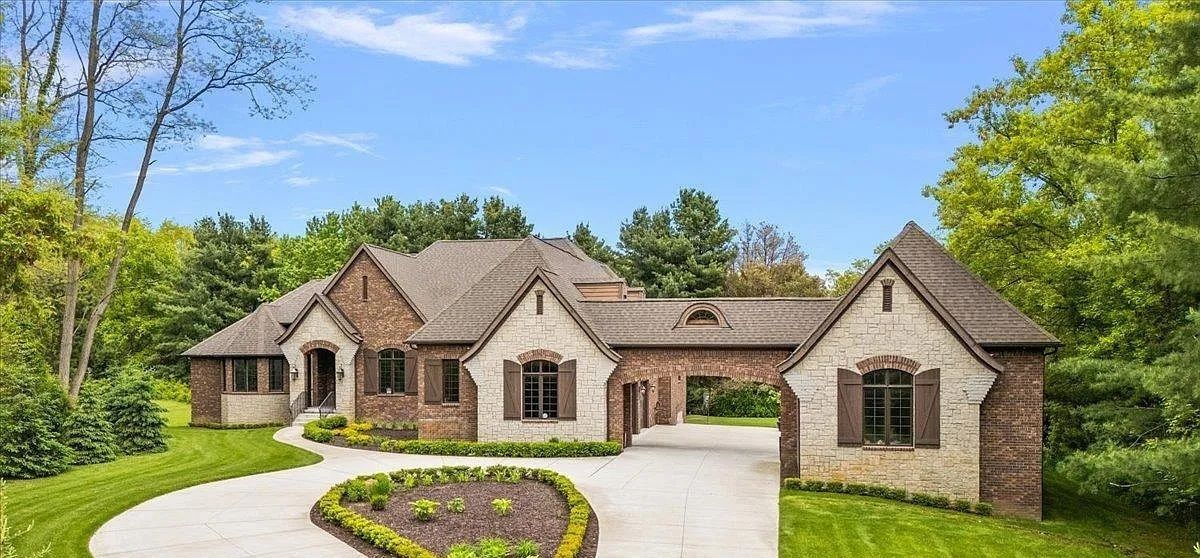Private 2-Acre Designer Ranch