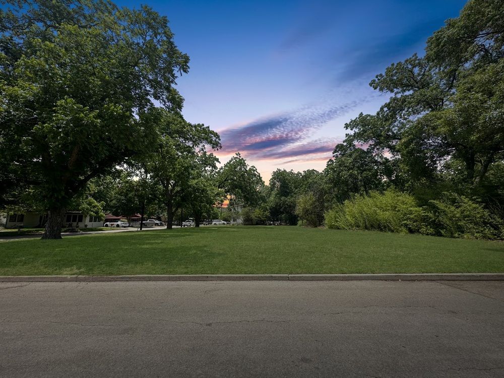 Booneville Avenue Properties