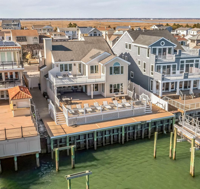 30 Seaview Dr