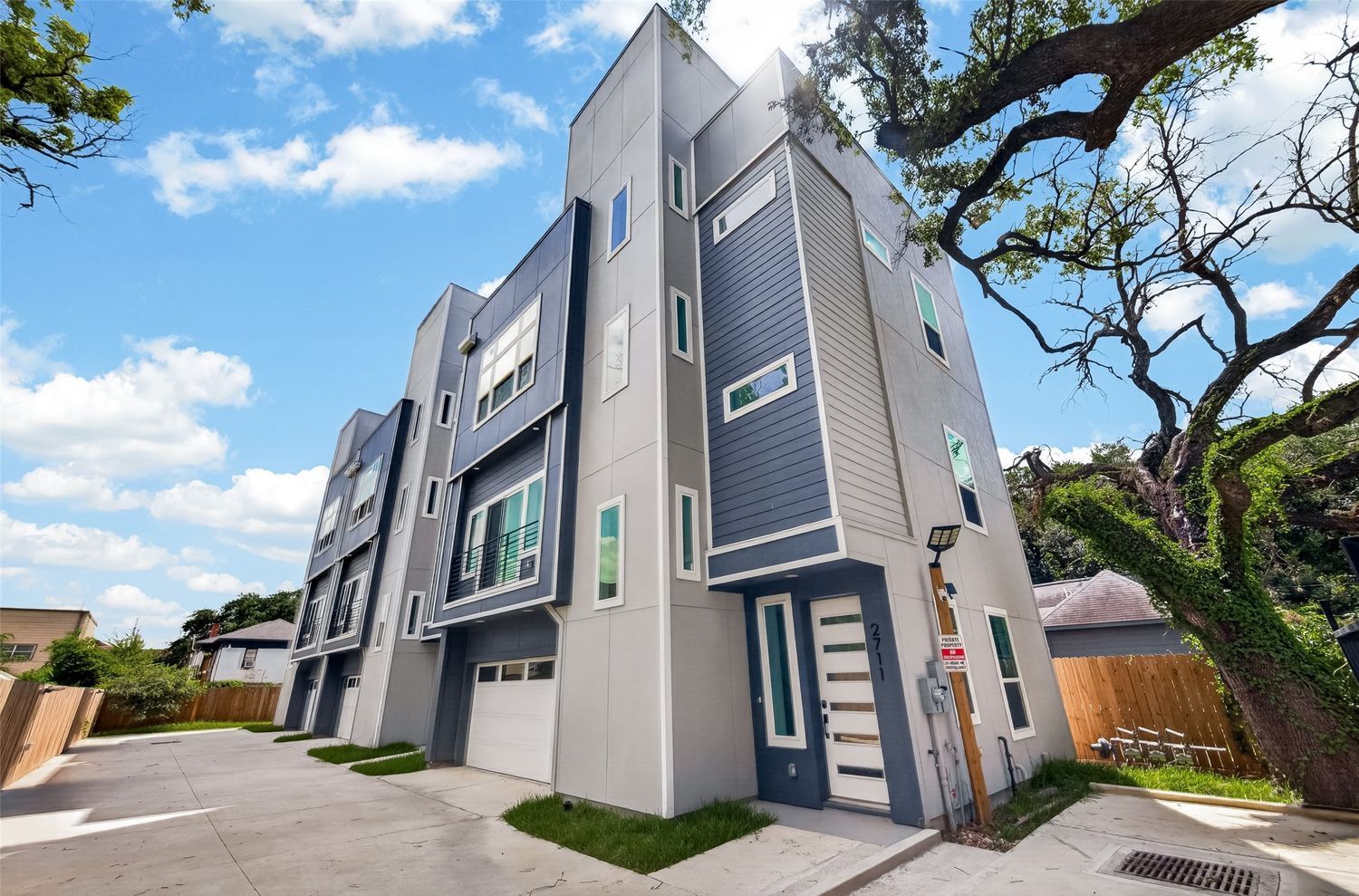 2711 Dennis Street