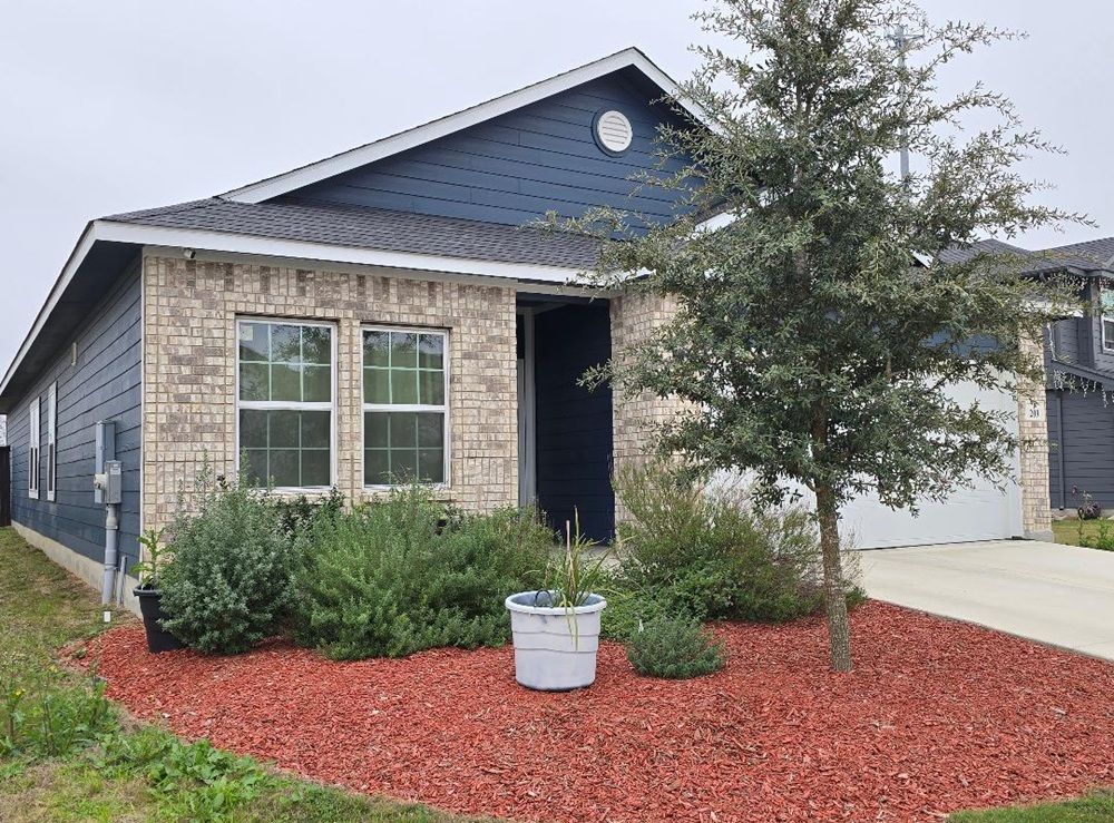 Impeccably Appointed Residence With Grand Island Kitchen & Outdoor Entertaining