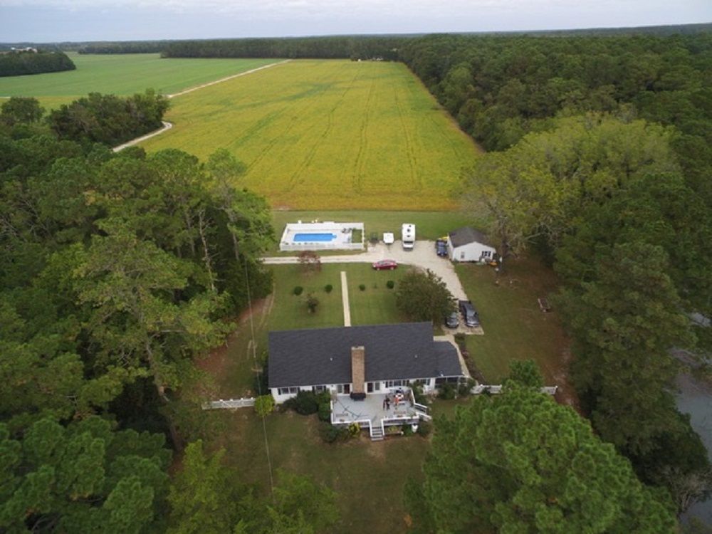 Private Creek Front Retreat On 3+ Acres
