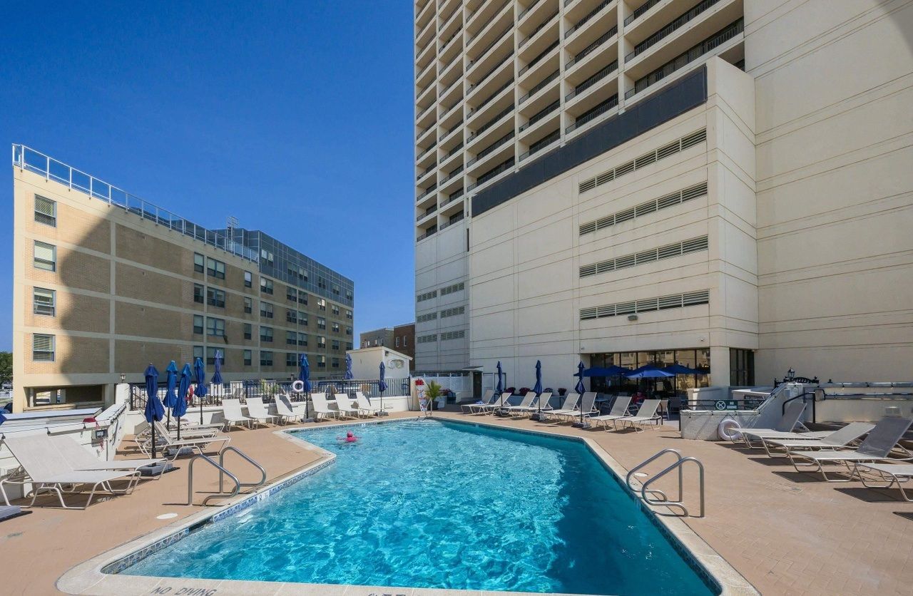 3851 Boardwalk #1104