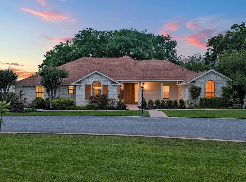 Ancient Oaks Luxury Retreat