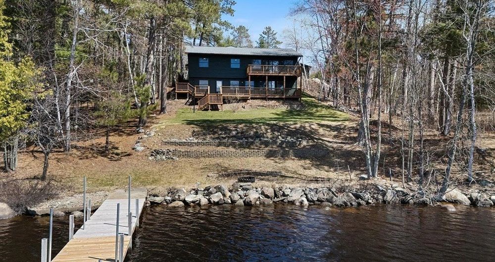 Remodeled Waterfront Retreat