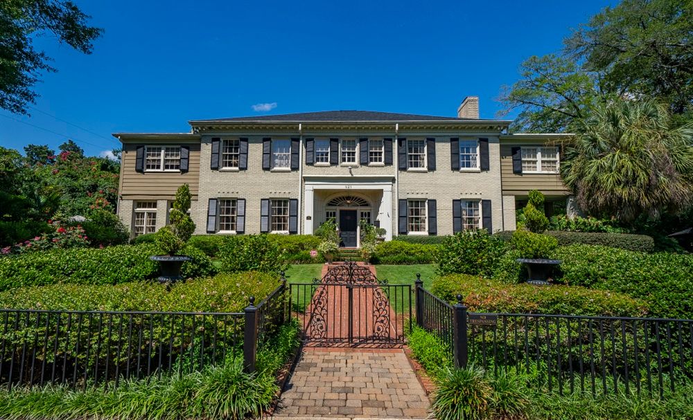 121 Saluda Ave