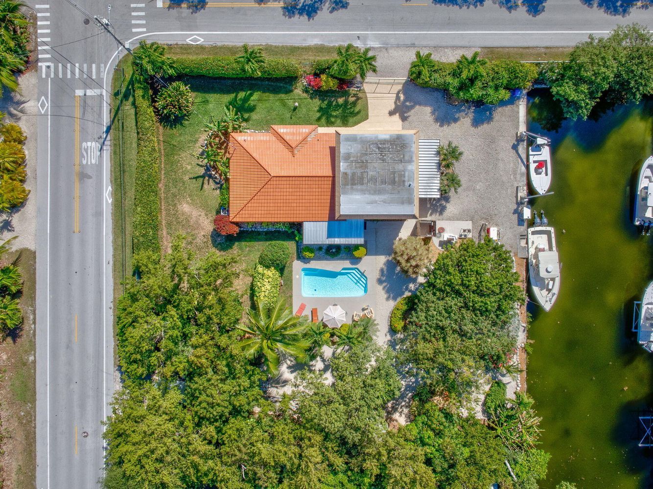 30985 Hibiscus Dr