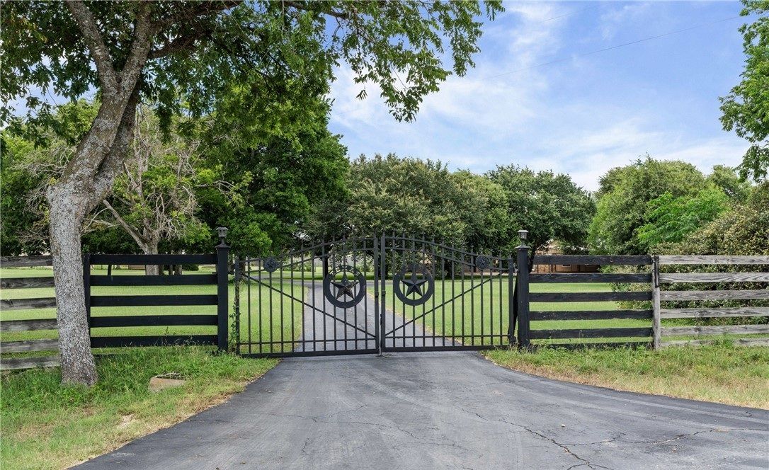 property-image-4