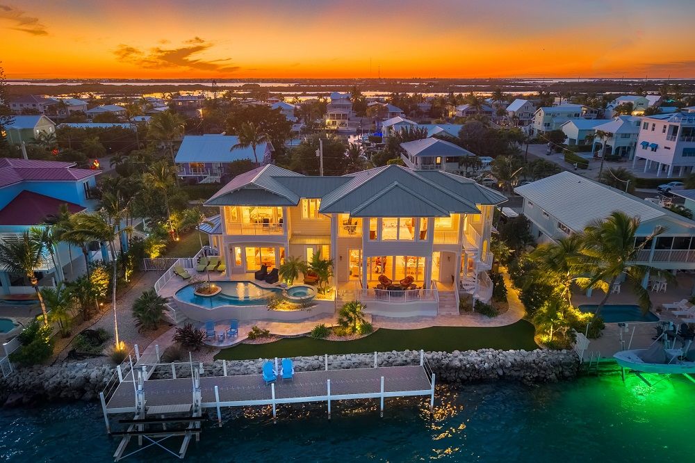 Extraordinary Luxury Waterfront
