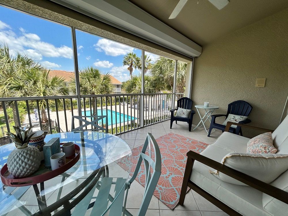 6345 Lexington CT