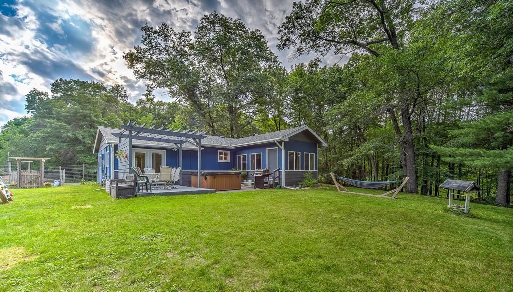24996 Leghorn Dr