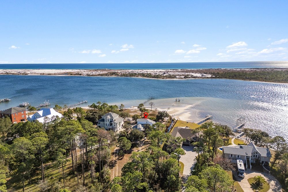 Waterfront Lifestyle