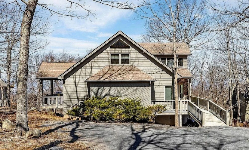 21 North Forest Dr