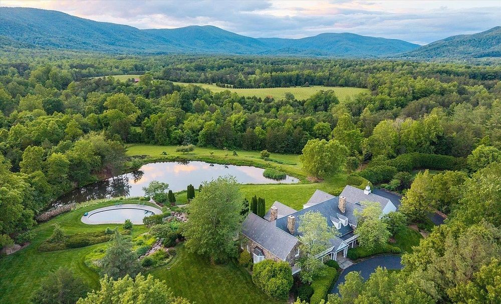 White Hall Estate: Flexible Acquisition Options