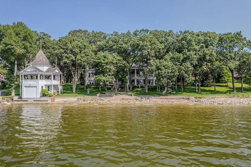 901 N Shore Dr