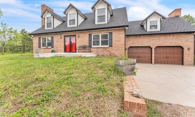12150 Woodlake Sq