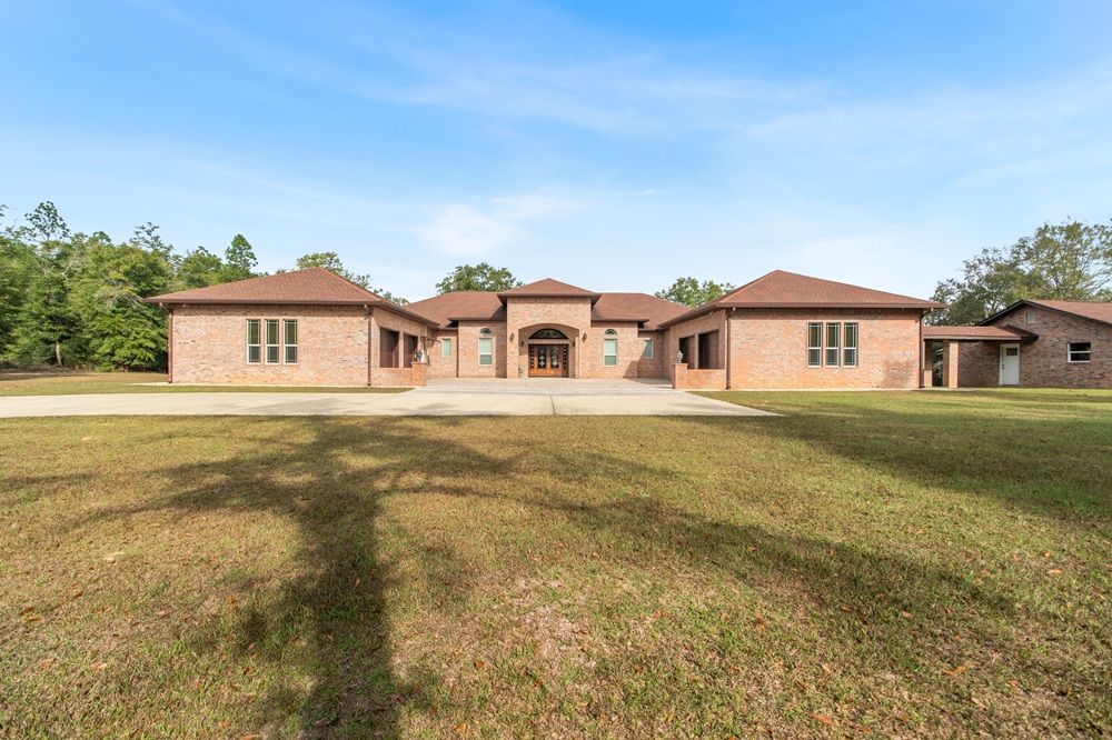 890B Barth Road