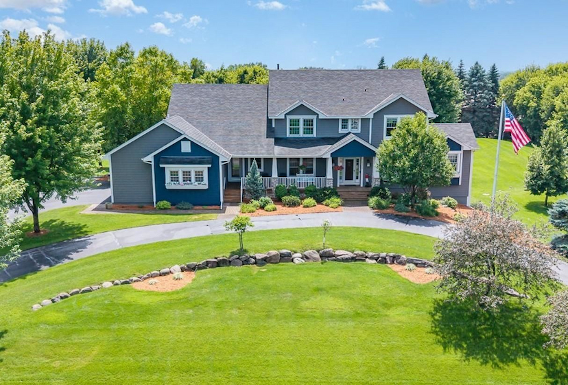 S Ophisticated & Stylish Home