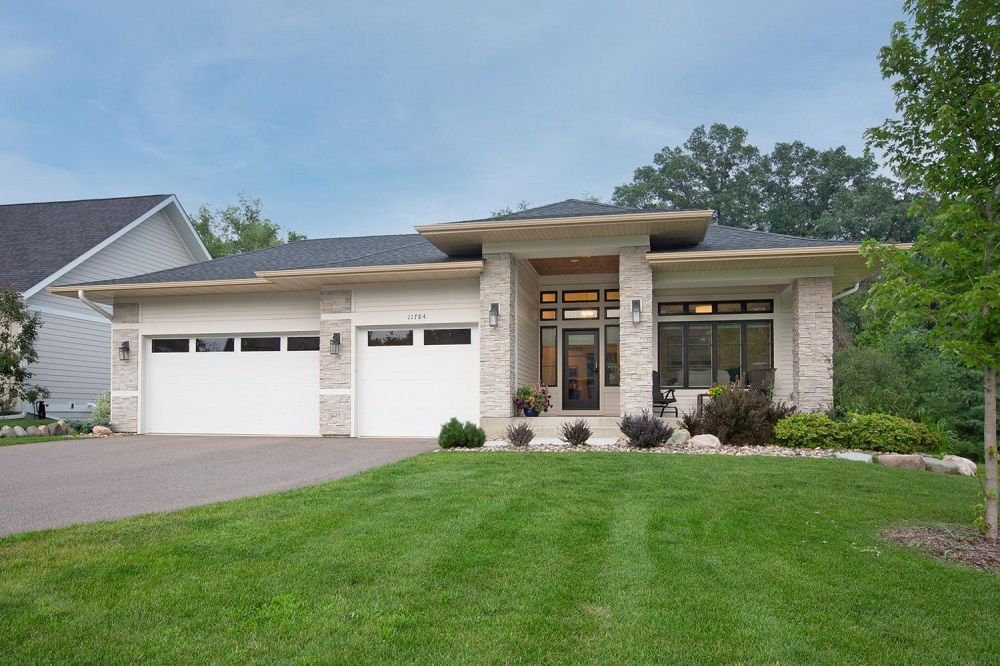 11784 Azure Lane