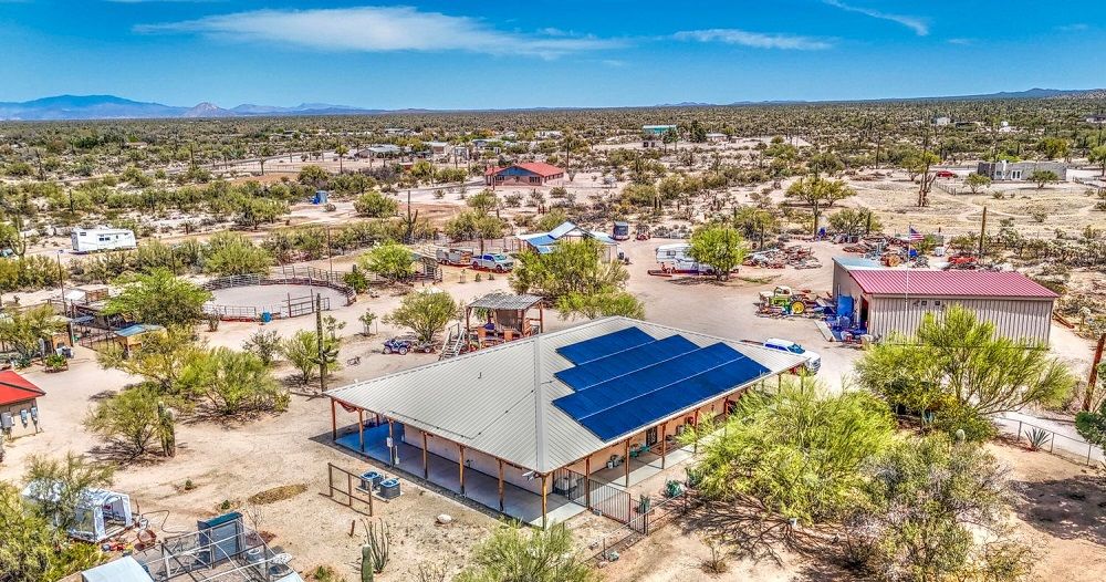 Modern Ranch Retreat With Off-Grid Potential