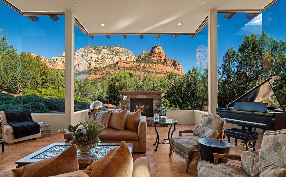 Luxury Living In Highly Sought After Neigh- Borhood-- The Estates At North Slopes