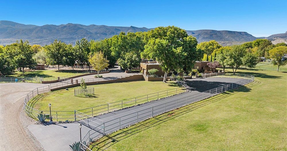 1450 S Maybelle Lane