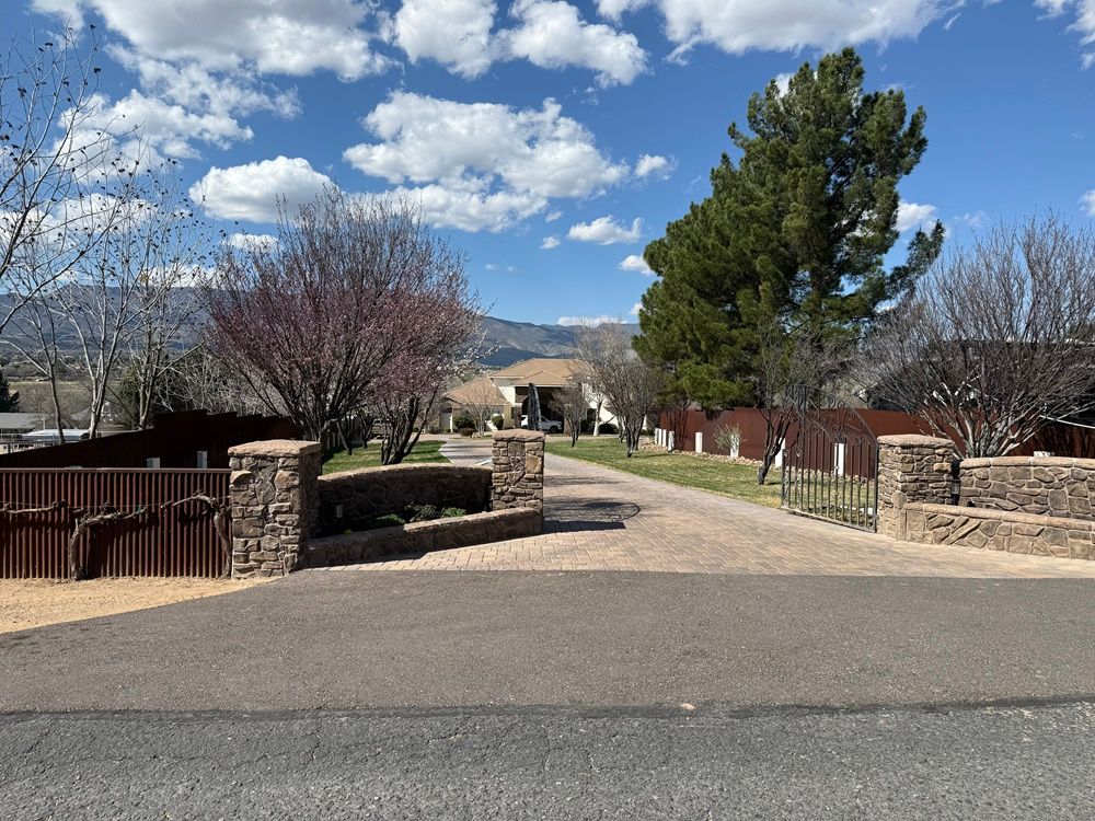 580 S Yorba Lane Lane