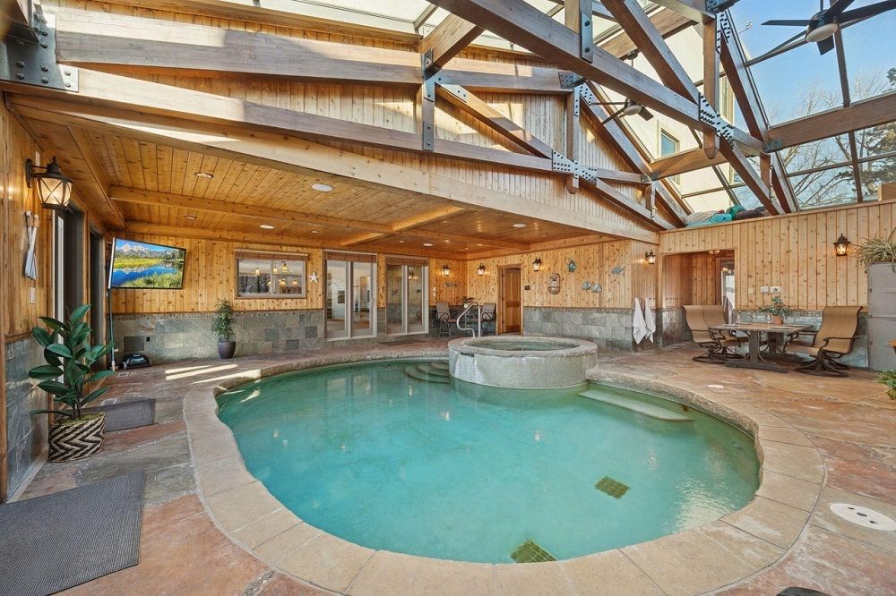 Luxury Lakefront Living On Forest Lake