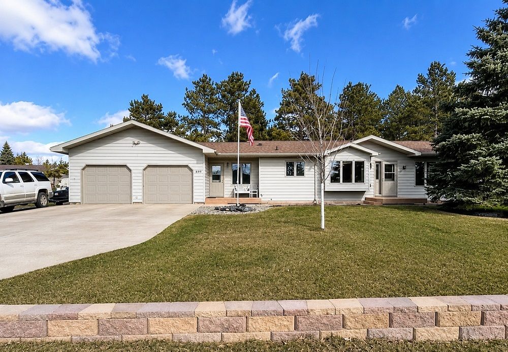 608 Forest View Avenue