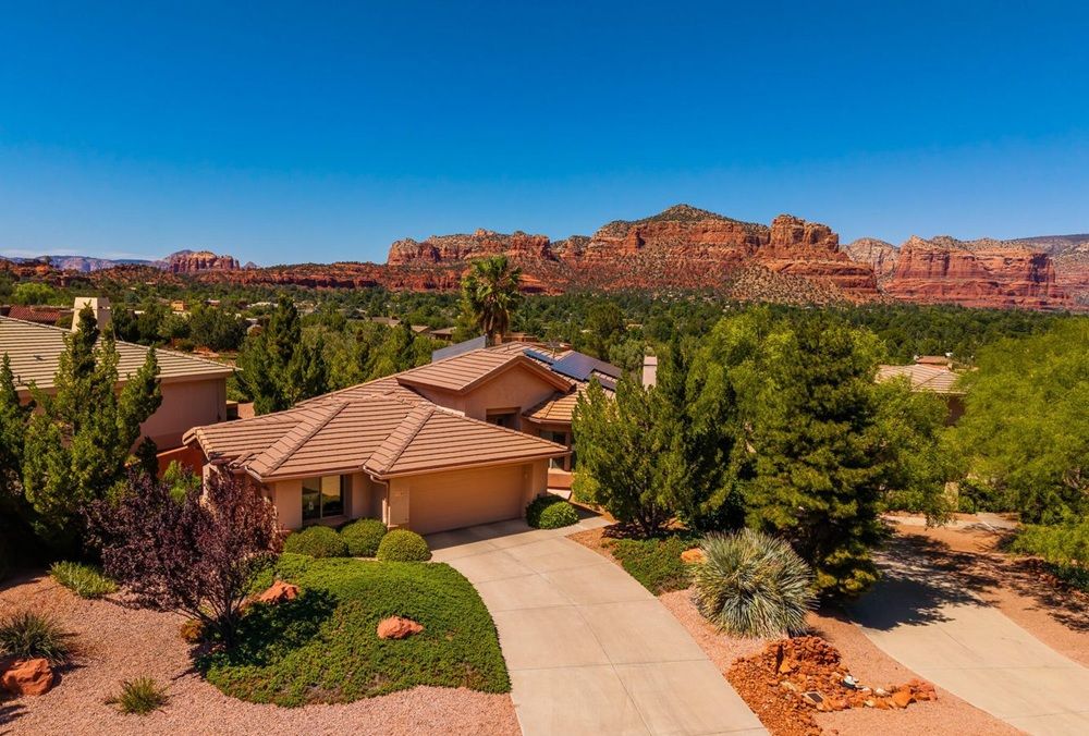 Direct Red Rock Views