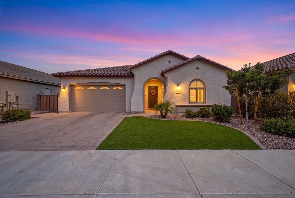 Resort-Style Living In The Prestigious Promenade Community