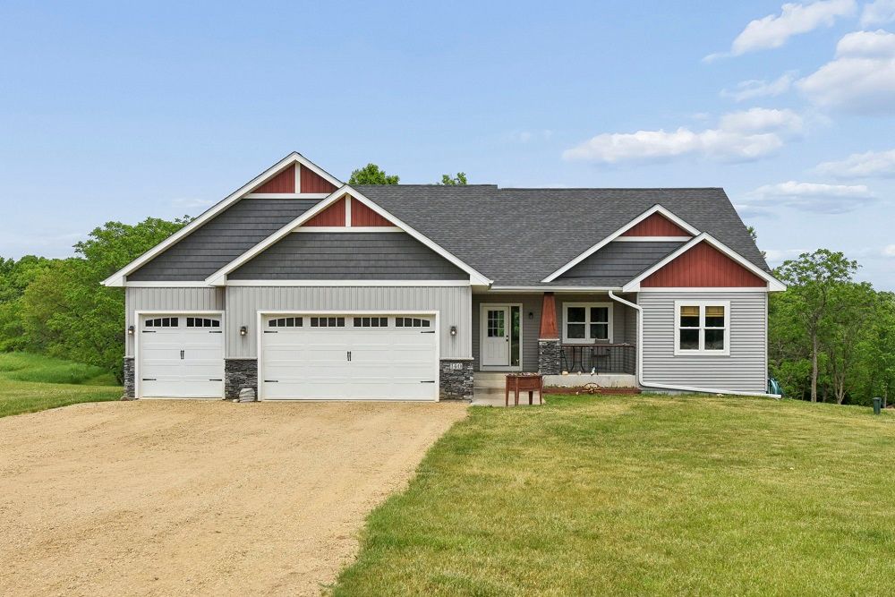 140 Hillcrest Ct