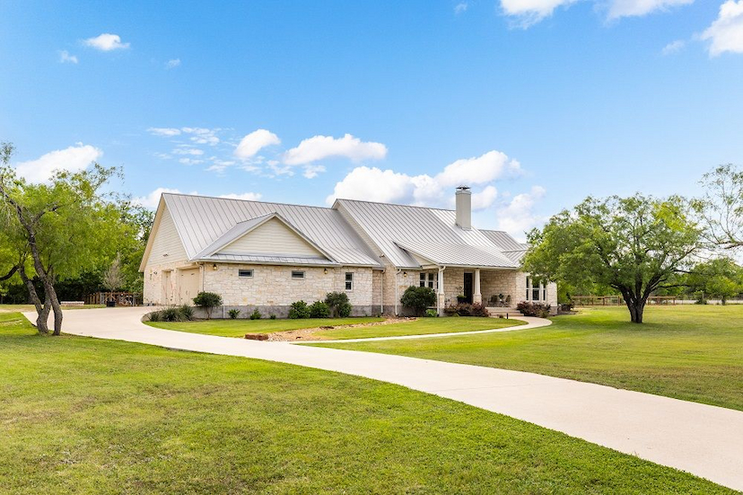 137 Lone Cypress Cv