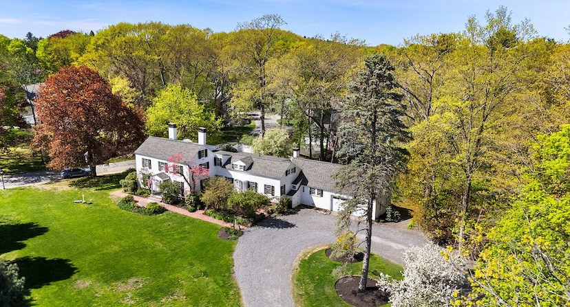Charming Colonial Retreat