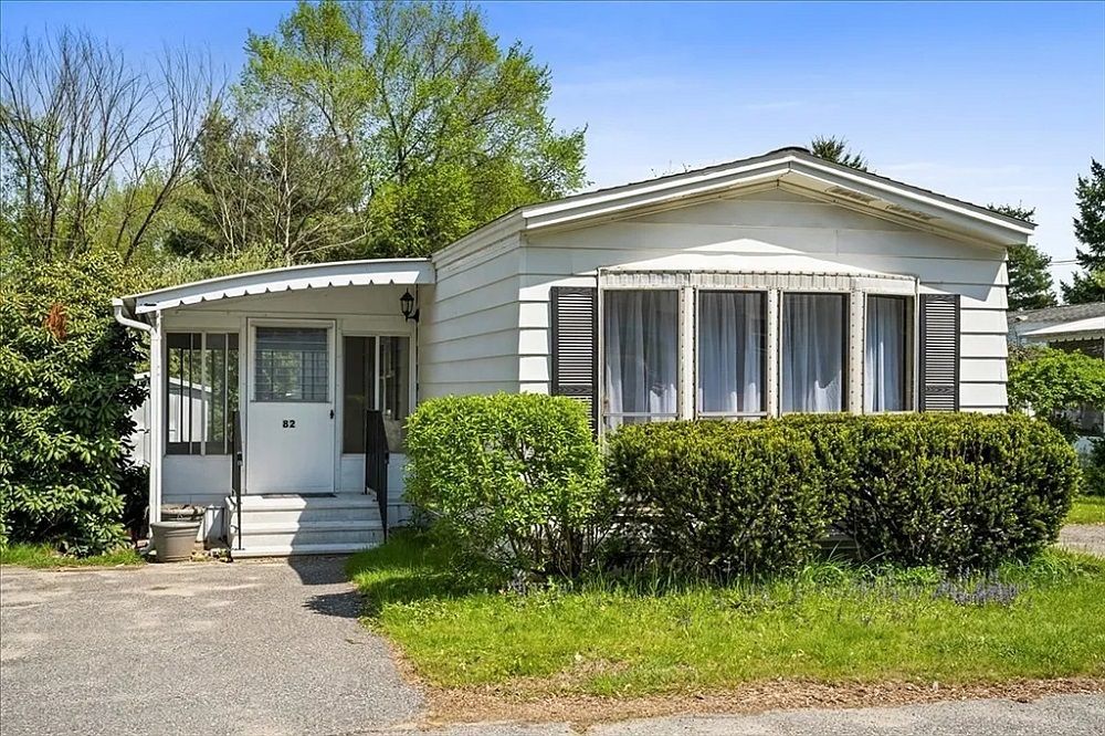 Stylish & Renovated 55+ Mobile Home In Littleton Motor Court