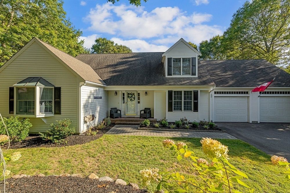 15 Old County Road