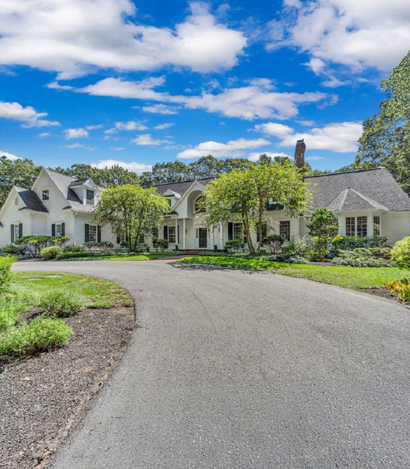 The Most Spectacular Offering In Concord’s Coveted Nashawtuc Hill Neighborhood