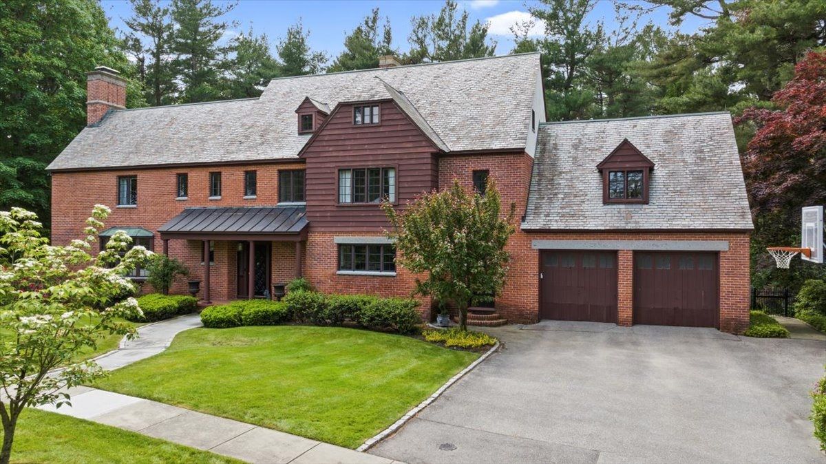 40 Westwood Drive