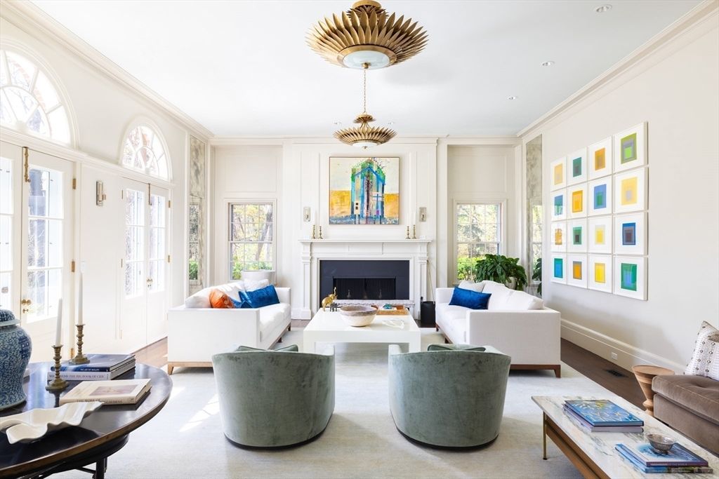 Brookline’s Hidden Estate. Scale, Privacy, Unmatched
