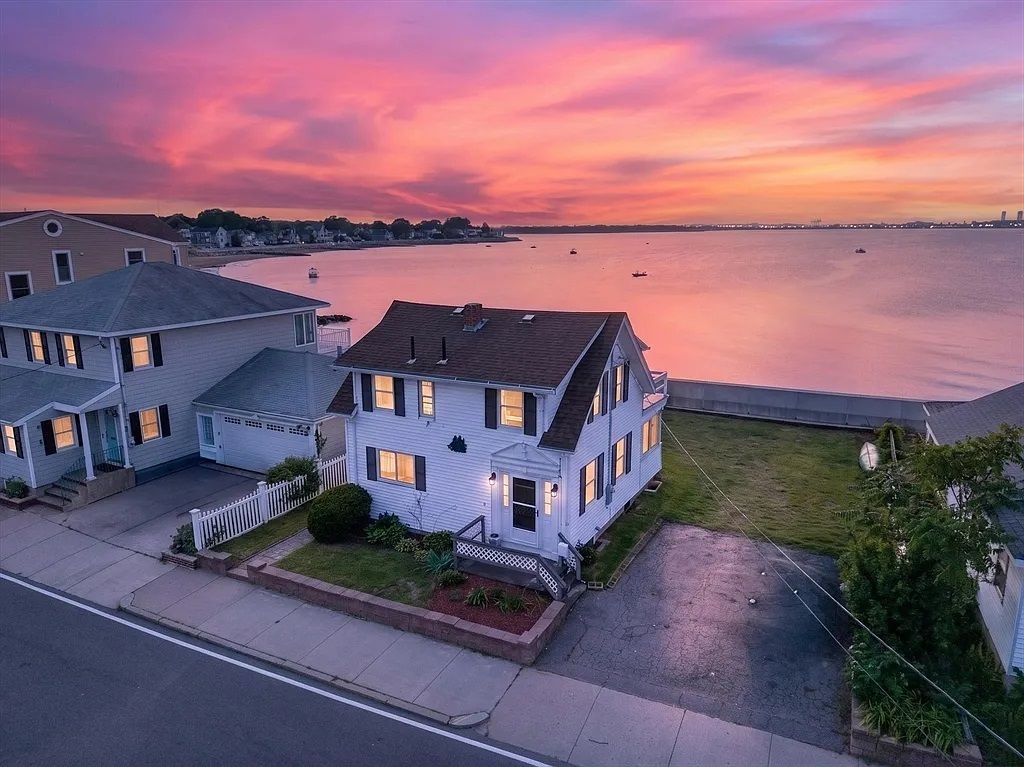 Panoramic Coastal Living